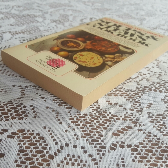 1980 - BETTER HOMES AND GARDENS - SOUPS AND STEWS - Picture 2 of 2